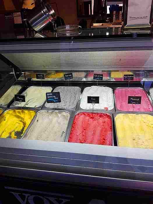 Eistheke im Cafe Frida die-eistheke-im-cafe-frida